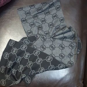 Michael kors scarf